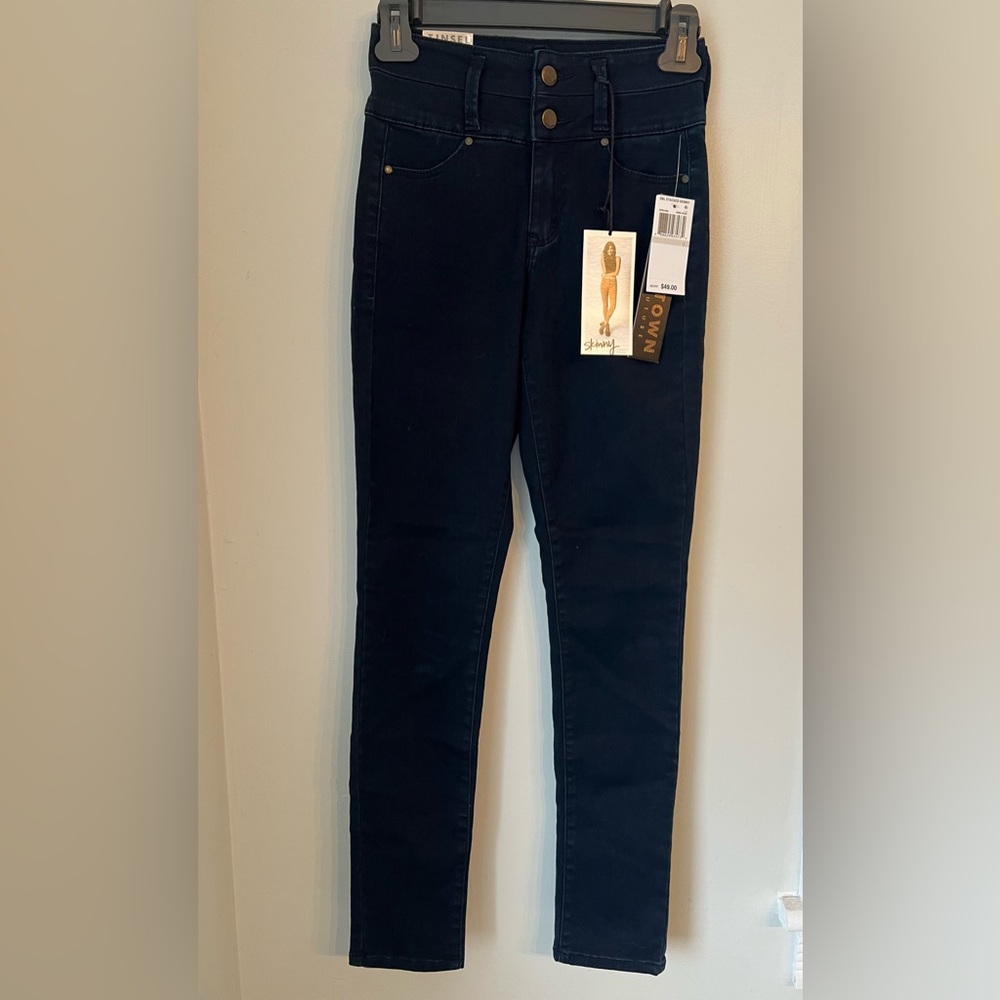 Tinseltown High Waist Skinny Jean. Size 0. NWT
